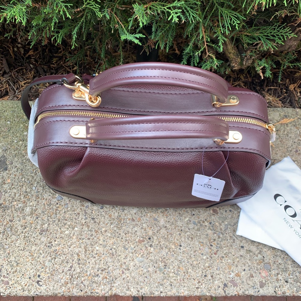 ✅SOLD!! COACH: Soft Leather MERLOT SATCHEL - Picture 4 of 10